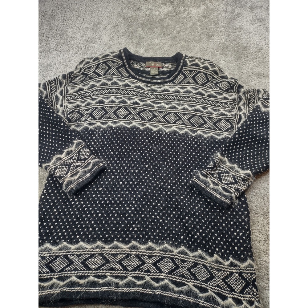 New York‎ Style Fuzz Vintage Style Knit Black/White Sweater Women's Medium